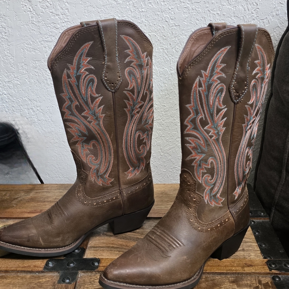 Brazos Brown Western Cowboy Aztec Boots with Embroidered Design Size 6.5 Women